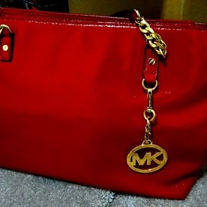 NWT Michael Kors patent leather jet set tote 15x10x5